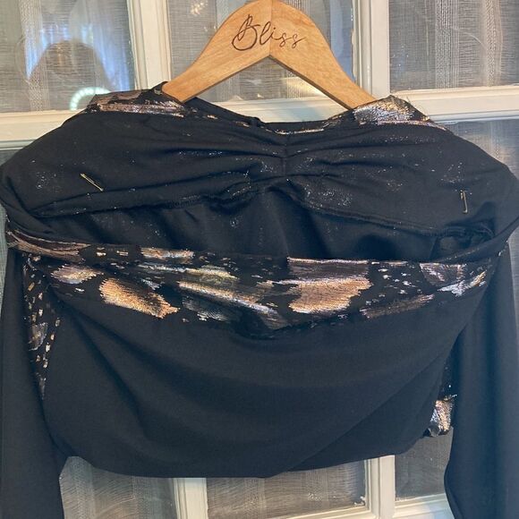 Vintage Metallic Silver and Gold Floral Bow Blouse - Picture 13 of 14